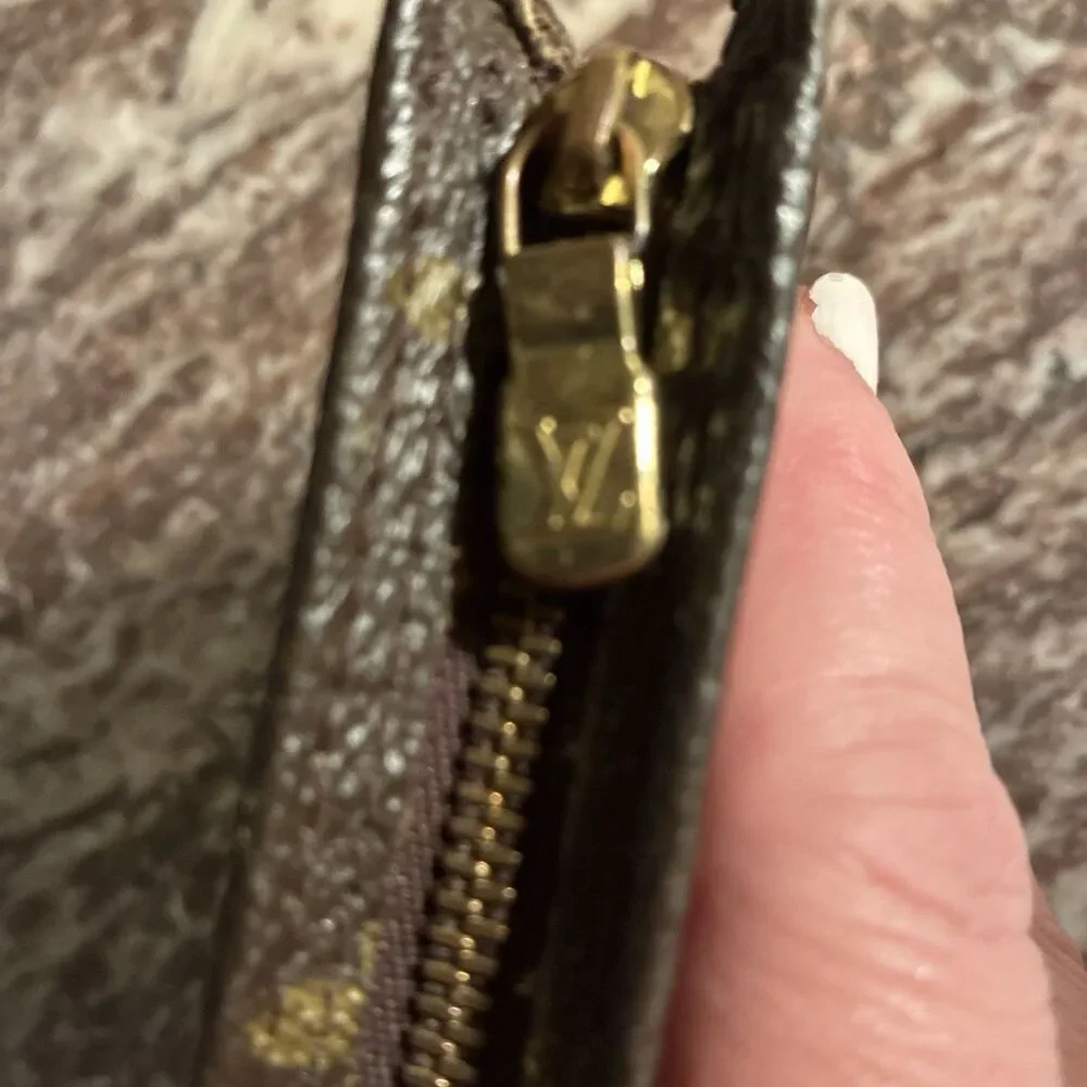Louis Vuitton Monogram Pochette Cles Key Pouch Zip Wallet Brown 7x4